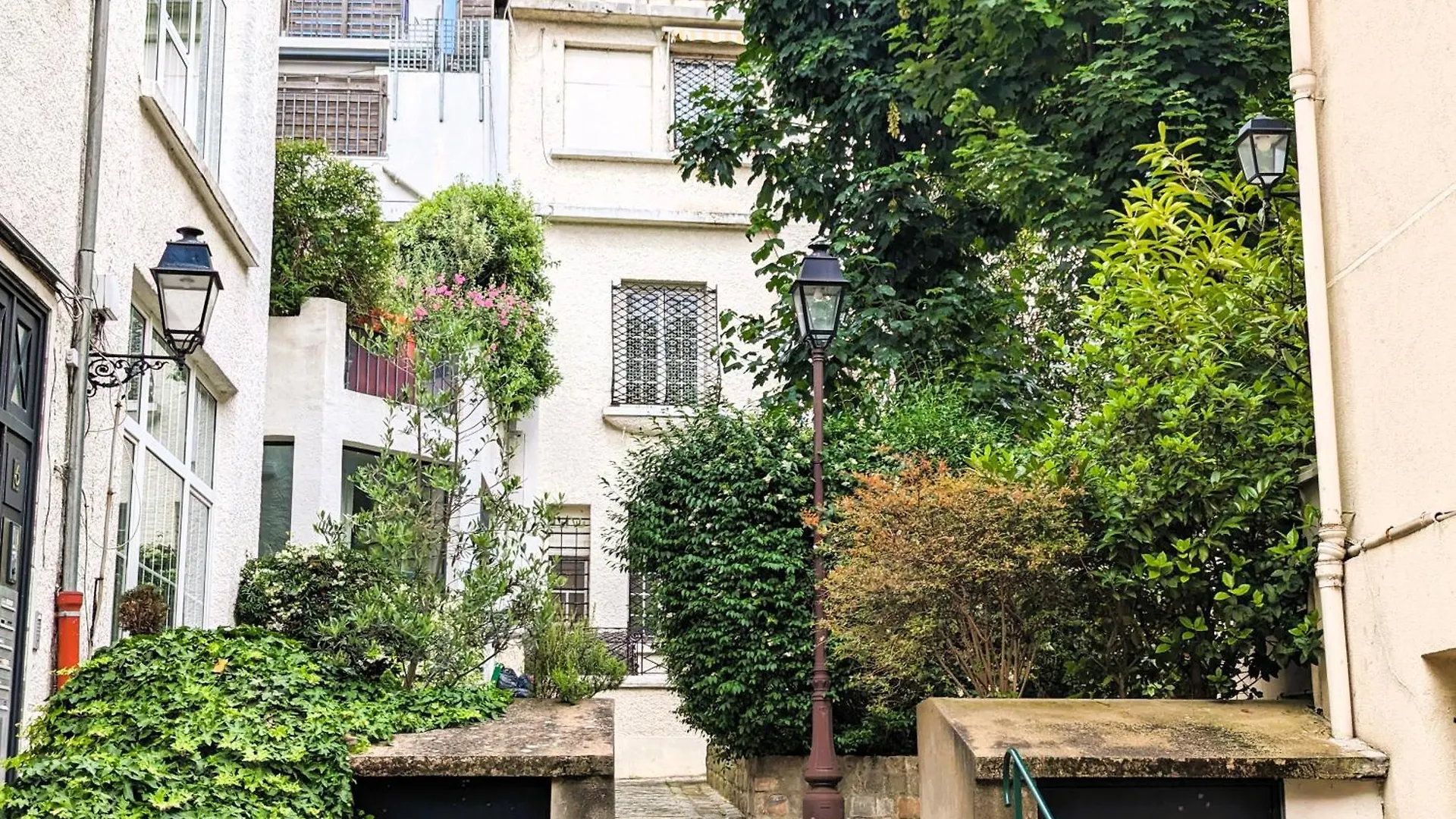 Appart Exclusif, Moulin De La Galette - Montmartre Apartment Paris